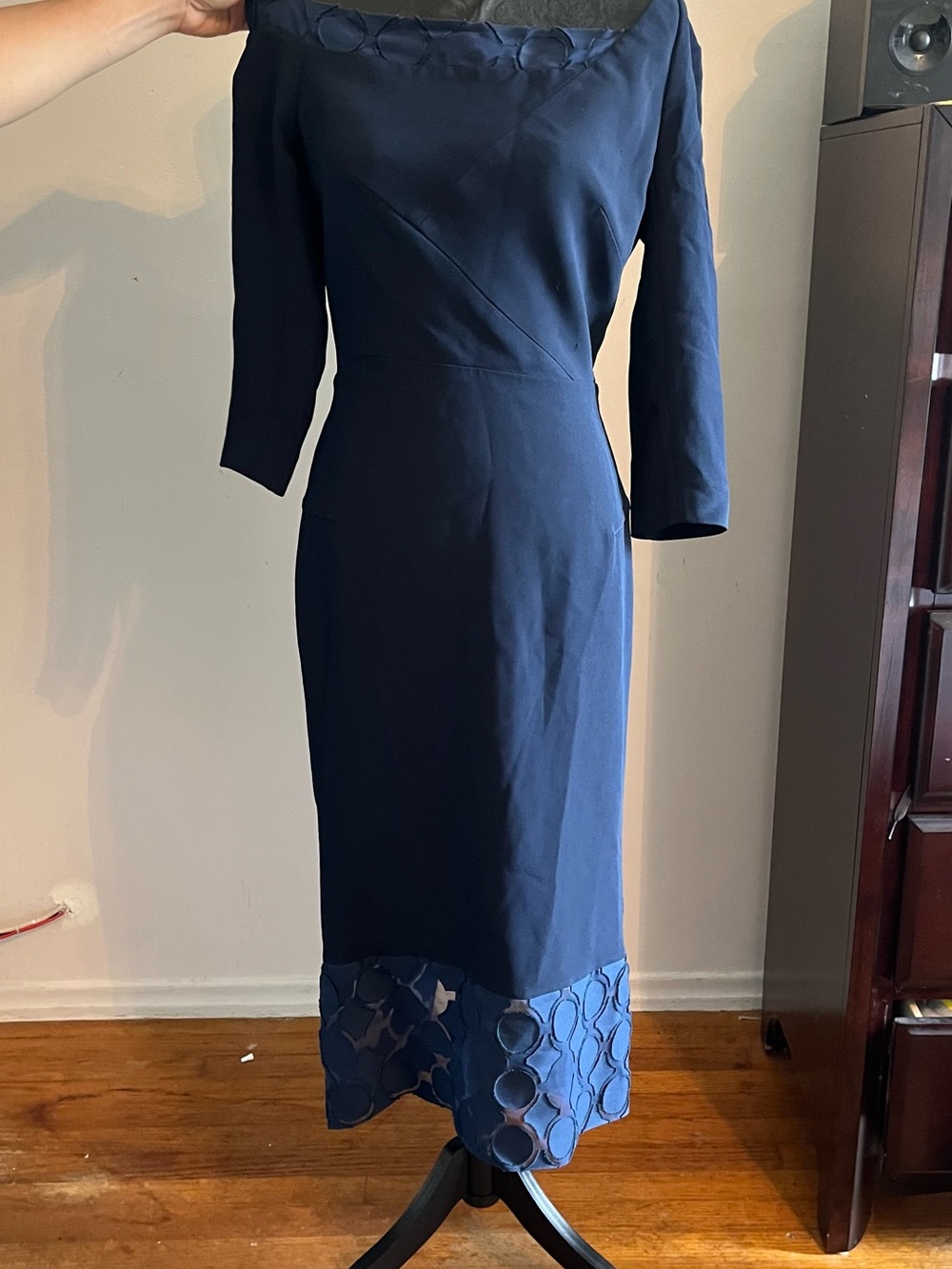 Roland Mouret Elegant Navy Off-Shoulder Sheath Dress